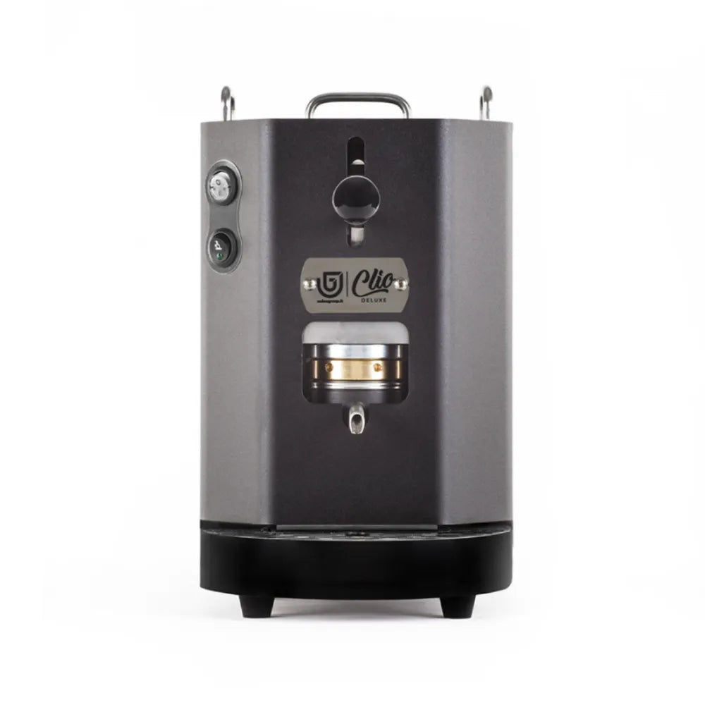 Clio Deluxe Standard